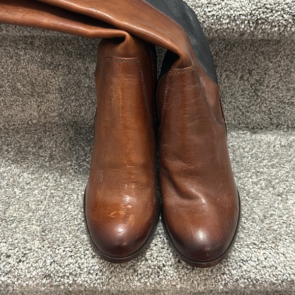 Never worn Frye knee high boots - Picture 3 of 8